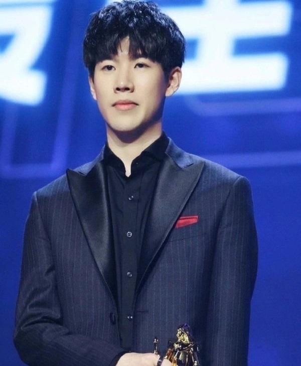 Meiko 加入 LPL 十年了！ Invictus Gaming 官方博客发布祝贺：祝你长寿，超过十年~