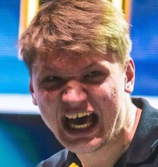 Ruler伊泽瑞尔闪转腾挪收割 Yagao斯莫德完成斩杀 JDG赢首局